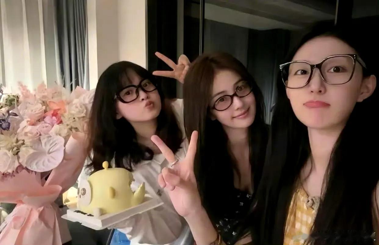 谁懂啊！大理音乐节上张鑫那句“白鹿你看到了吗”一出来，我鸡皮疙瘩都起来了！这不就