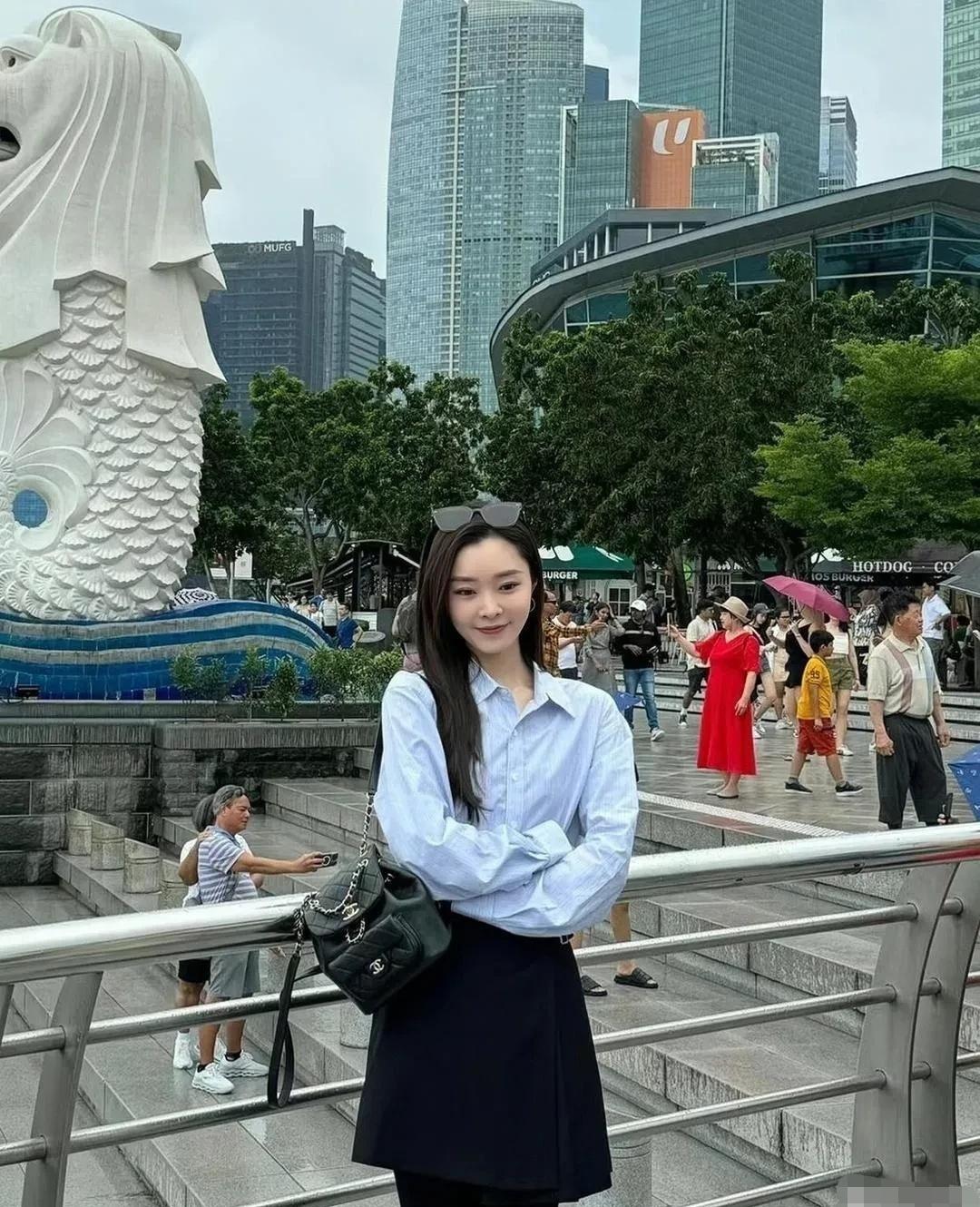 网友偶遇宋轶，真的是太好看了！​​​