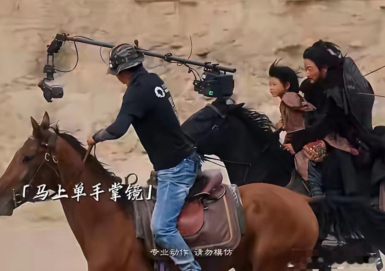 《镖人》，冲上热搜！2月24日，电影《镖人》突然冲上热搜，这次不是因为吴京、谢霆