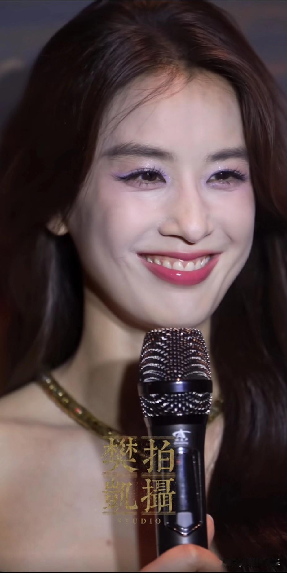 黄圣依，被婚姻耽误的美人儿，42岁，归来仍是神颜级别，如今站在镜头前的她自信