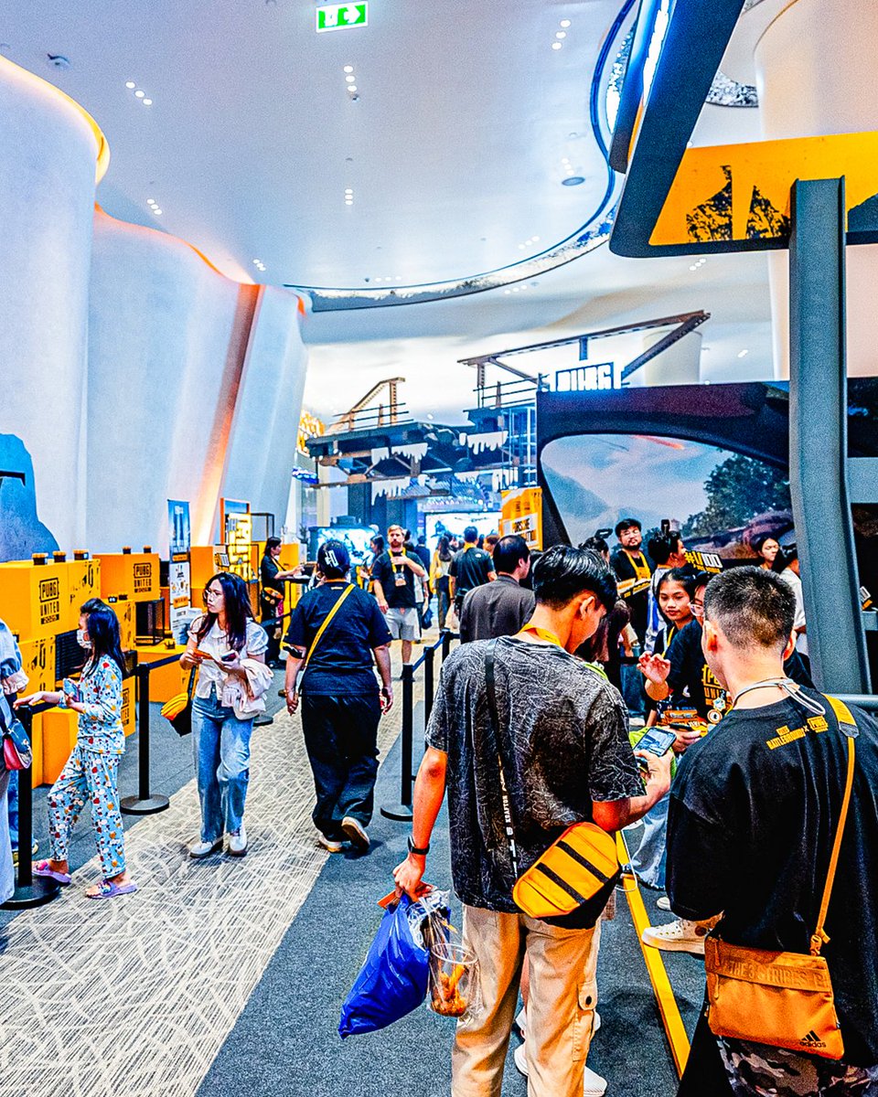 PUBG赛事官方社媒更新: 粉丝现场氛围热烈