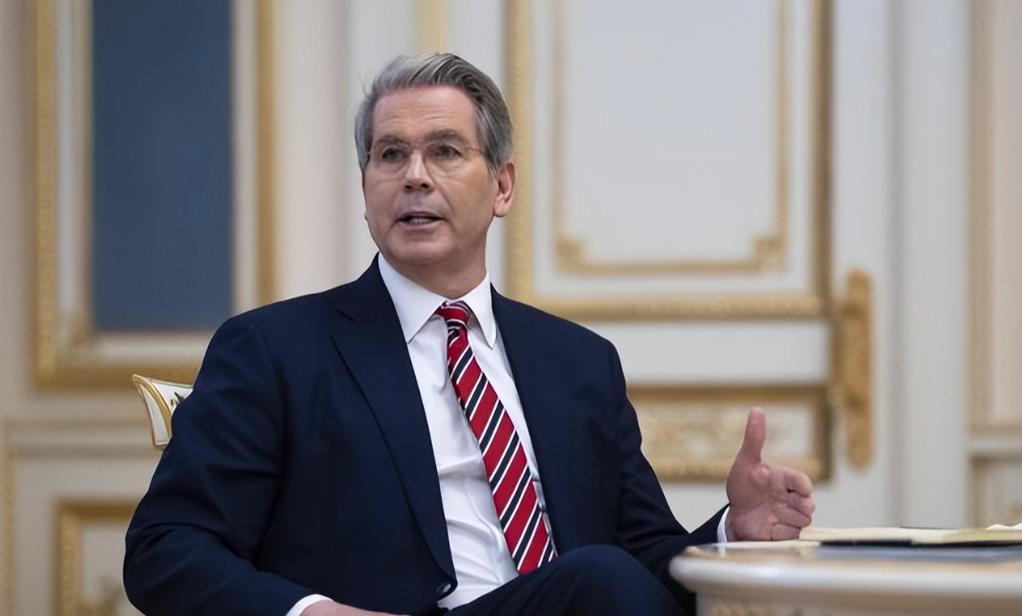 美财长：中国买不到伊朗油。同一天，70艘油轮装满美国油高价出口！4月14日，