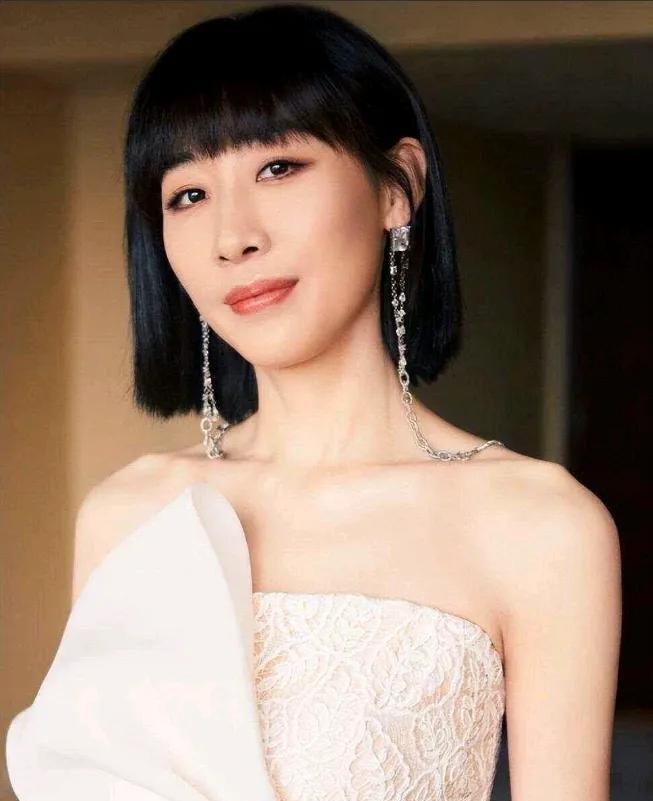 为什么说无尽的尽头里任素汐的台词很多都是现挂在采访中，任素汐说在无尽的尽头里，