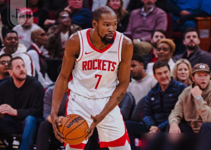 太阳这场球输得不冤。布克拿了40分，数据真好看。可对面的杰伦·布朗拿了41