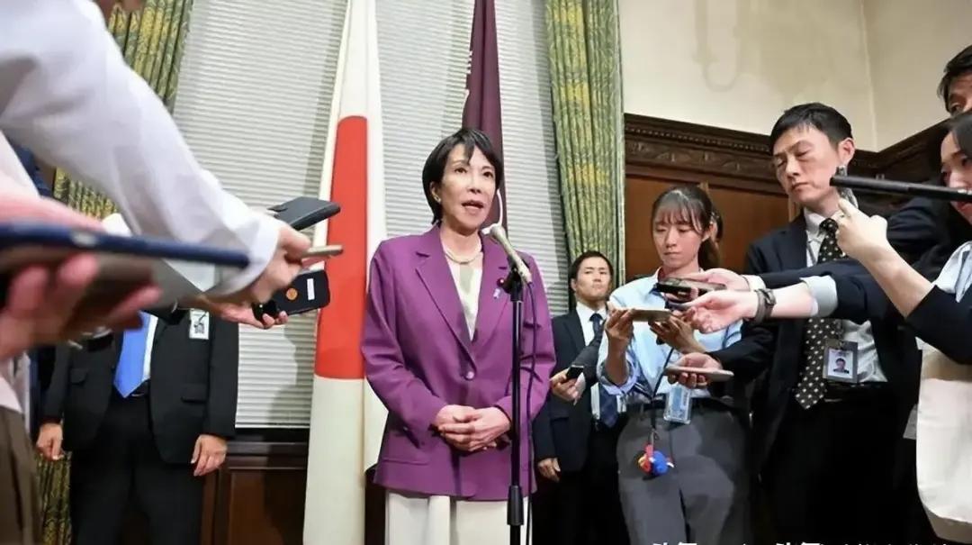 荷兰战机万里迢迢飞到日本，这场秀演给谁看？ 6月15日，日本《朝日新闻》披露