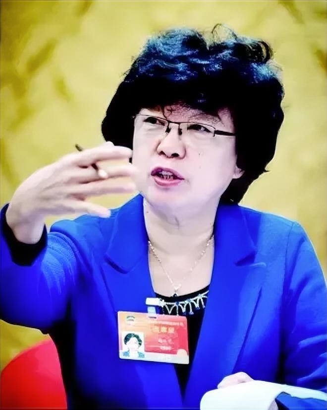 一个细思极恐的细节:张世平这案子太典型了……71岁，退休十多年，资历老，一直