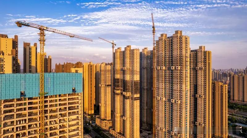 不是说房地产是导致大家挣钱的唯一原因，而是，房地产放大了大家挣钱的速度，起到了一