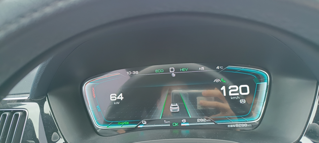 宋DMI高速不保电百公里11.9个油2000公里高速路，中途出现高速不保电，油