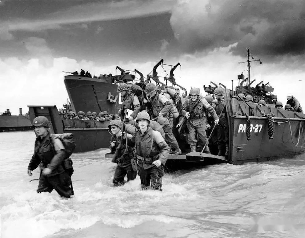 诺曼底登陆：夺走数百美军性命的竟是自己这条救命腰带！1944年6月6日，奥马