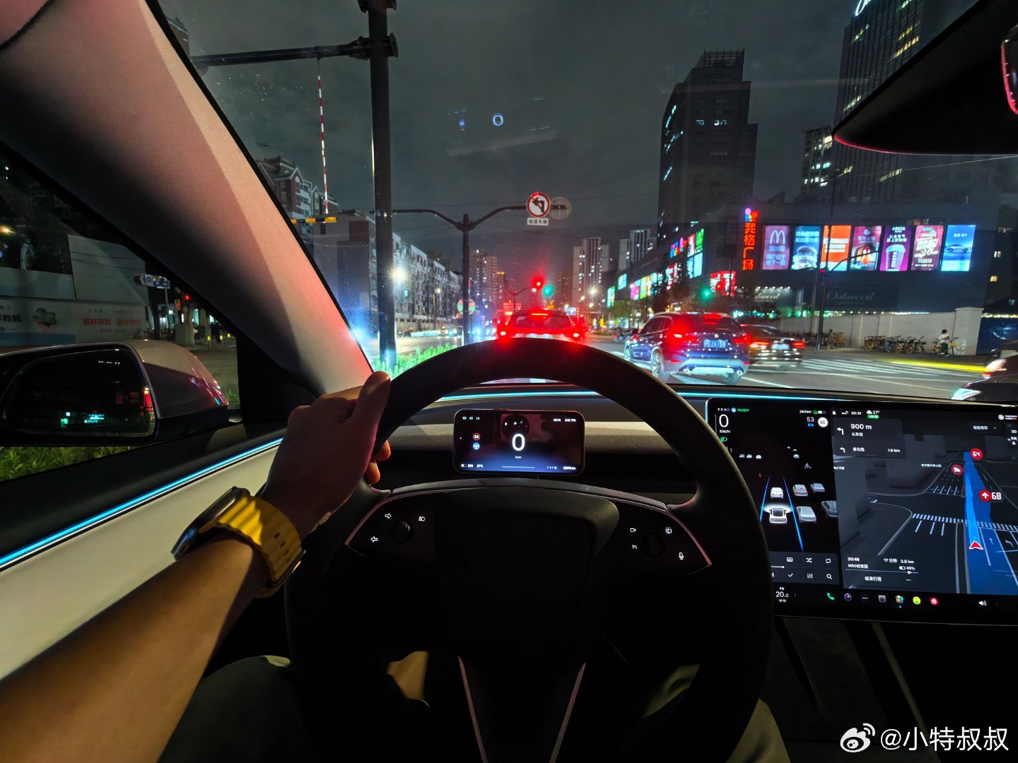 特斯拉还是最果味儿的座舱。​​​
