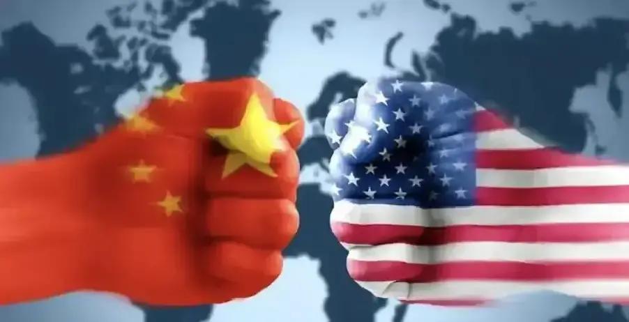 美国正在调动一切手段，收缩一切力量，对中国来一次重拳出击。就在高市早苗诡异上台并