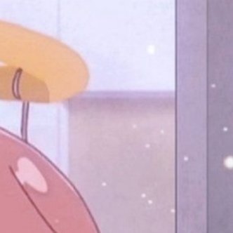 梅花种植方法：1.阳光充足：梅花喜欢温暖、阳光充足的环境，在栽培植株时，可以将
