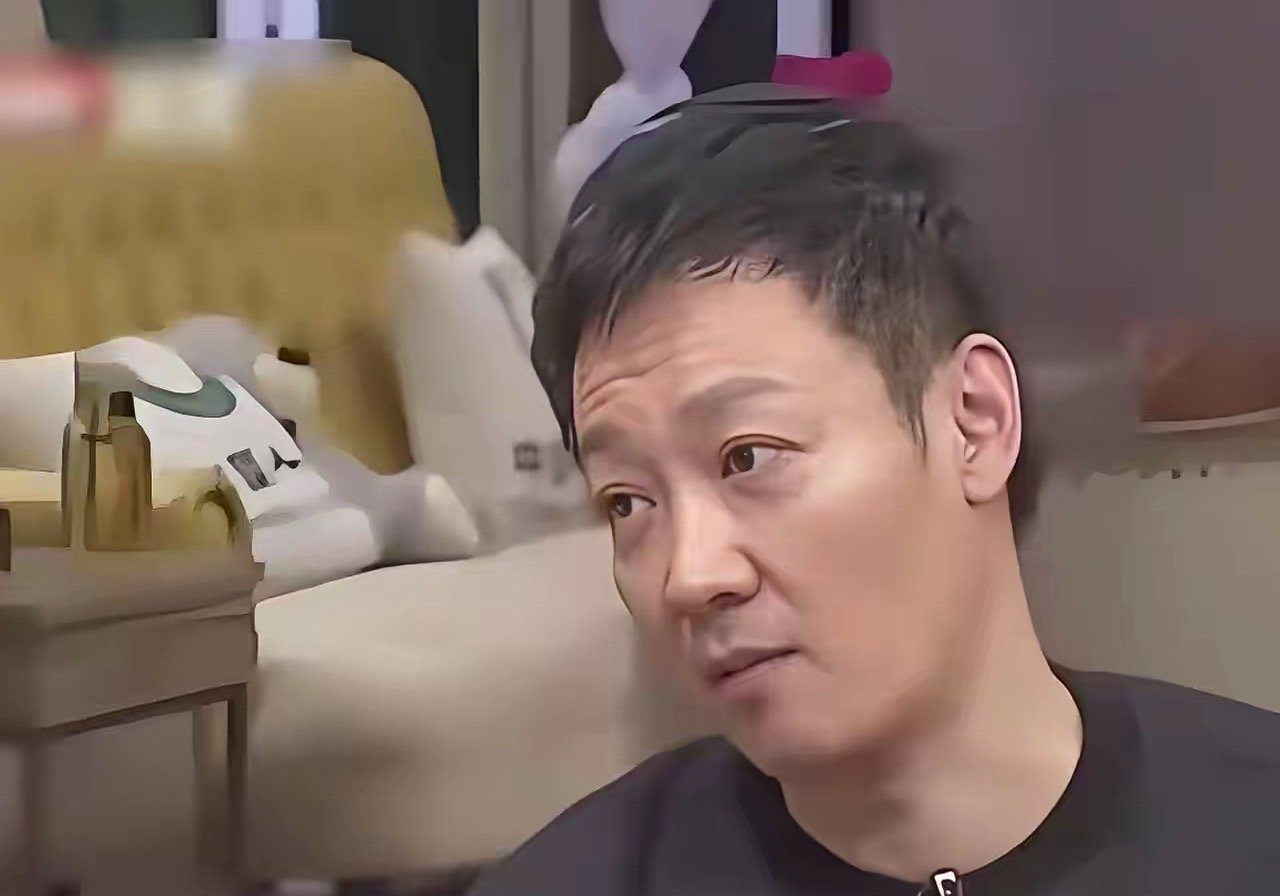 辛柏青和朱某某当时领证后因为吵架分开，辛柏青气跑去找李乃文哭诉。没想到李乃文听完
