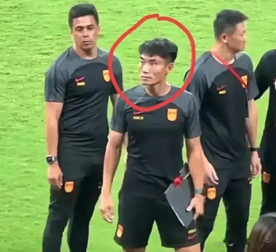 看图？下面这二张图片其实已经告诉了你，谁会是最后真正的赢家，应该说郑智在某些条