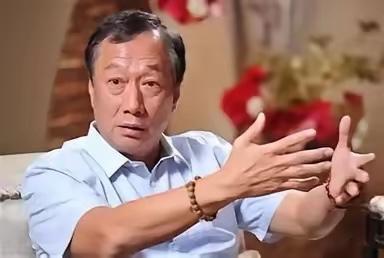 只要大陆敢打，我就敢送！富士康老板郭台铭说过，两岸要是开打，他就用私人飞机往