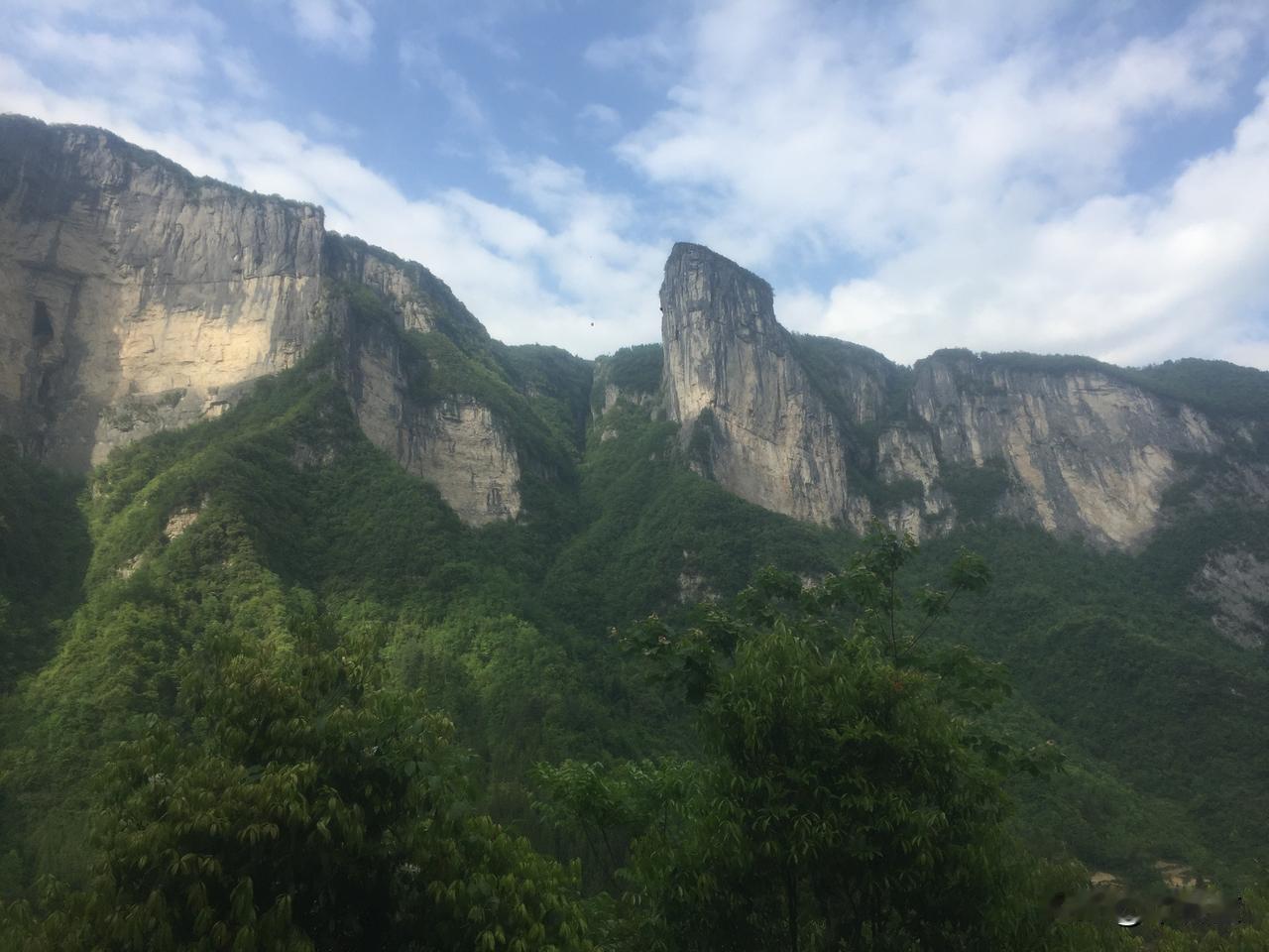 造价师忙的飞起的一天今天实在是忙大发了。早起，然后客户昨天发了一套空调的图纸