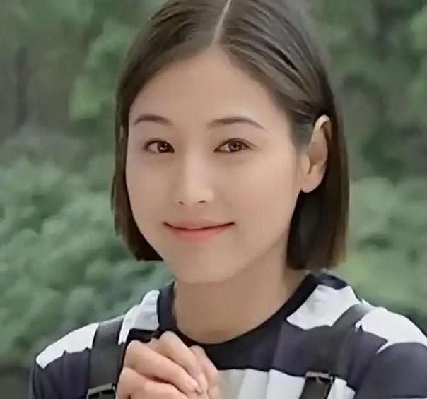 2005年，张延发现自己怀孕。她给老公张锦程打电话报喜，但张锦程却态度冷淡：“我