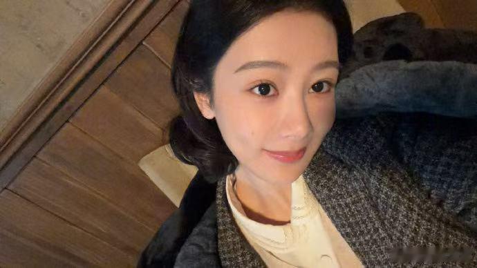 杨紫用文字告别董竹君谁懂啊！杨紫写给董竹君的告别信直接看哭！她读懂了角色对抗命