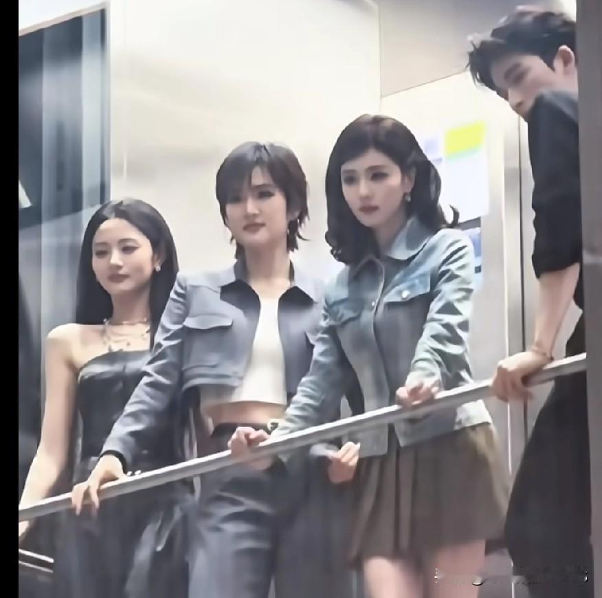 姚安娜和白鹿同框真是意外好嗑！一个又A又飒，一个甜度满分，这身高差简直自带小说氛