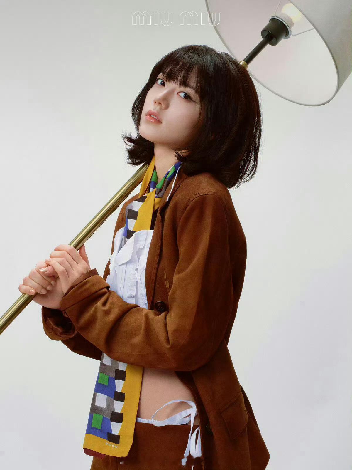 赵今麦miumiu最新宣传大片，复古俏皮小猫！！