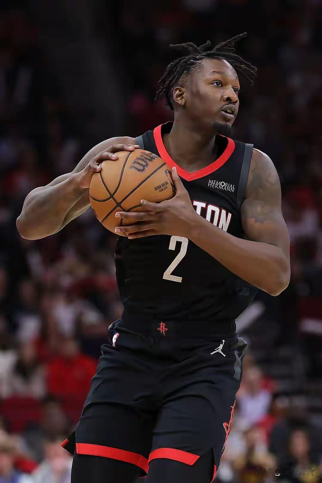 安芬尼-史密斯打老东家来劲，三分球和得分均创火箭新高火箭主场92-100不敌湖