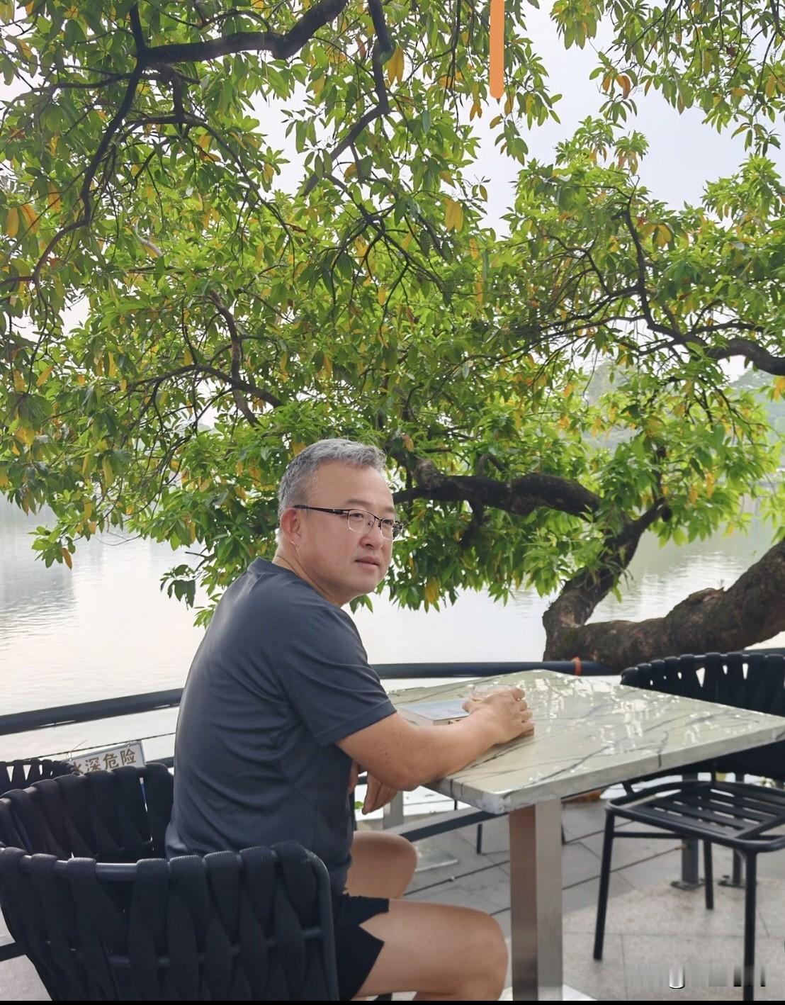 一位三甲医院的医生说：“寿命长不是靠多走路和多睡觉，还要坚持这4件小事，全都做到