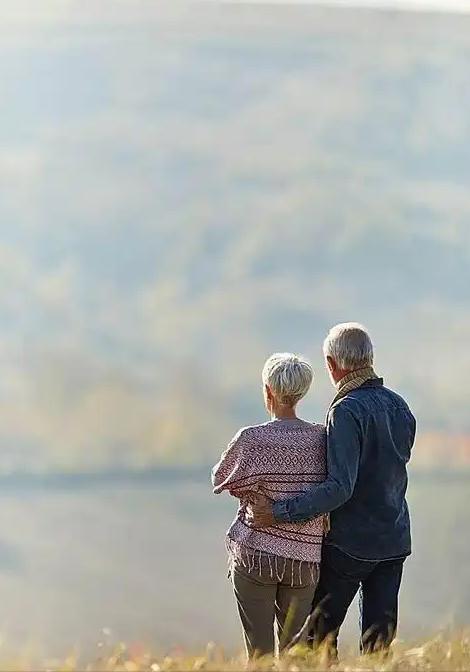 陈道明曾坦言：“当你老了，躺在病床上就会明白，晚年最靠得住的，不是老伴，不是儿女