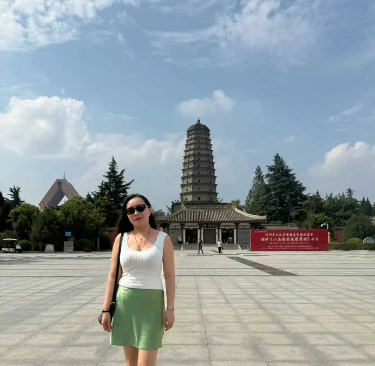 这才是正常的中年女人该有的身材，你们觉得我说得对吗