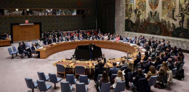 美为何接受停火建议？中方在4月7日的一句警告奏效了，安理会现场陷入沉默！