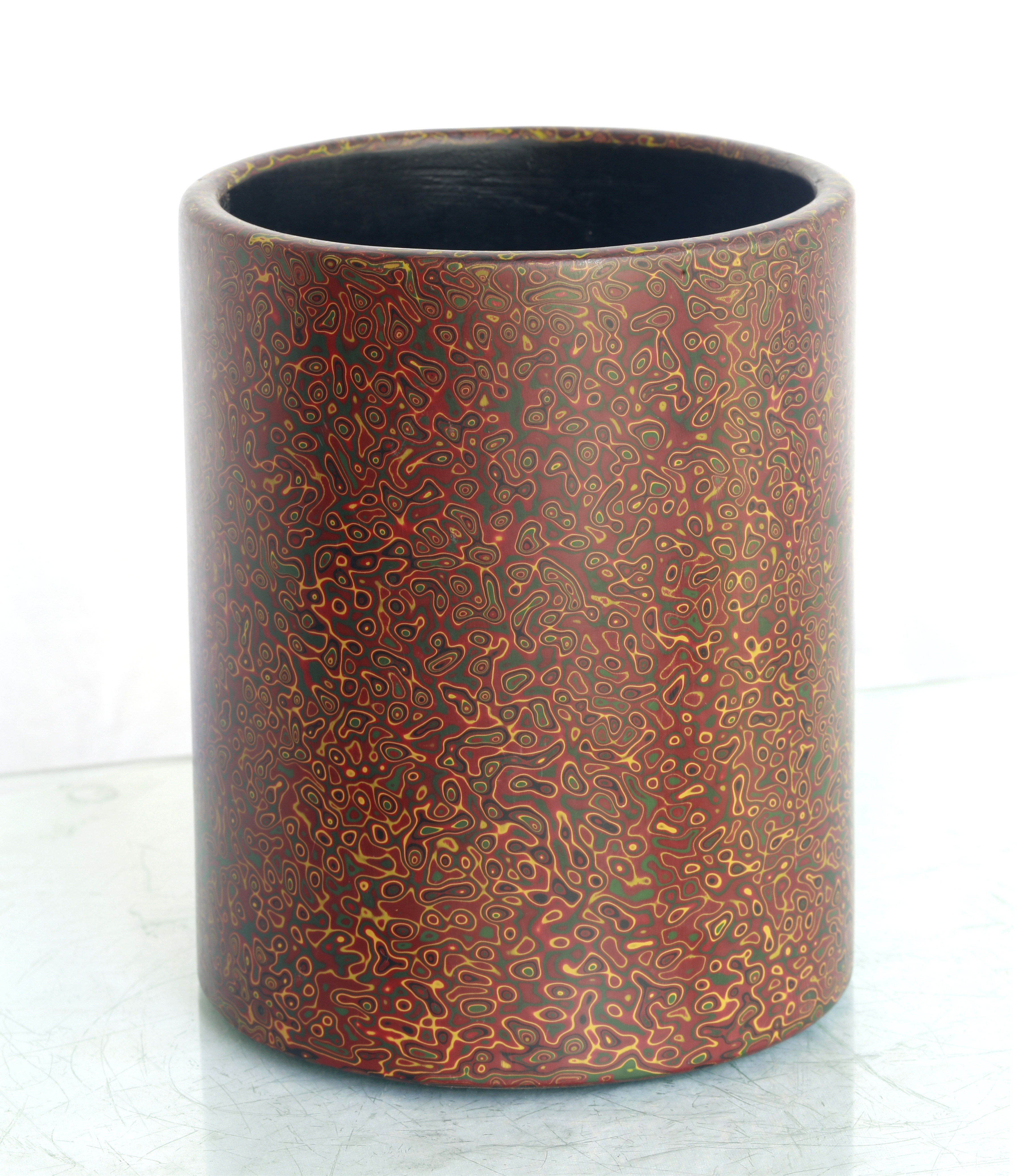 清犀皮漆漆器笔筒一个尺寸：口径12.82cm，底径12.91cm，高15