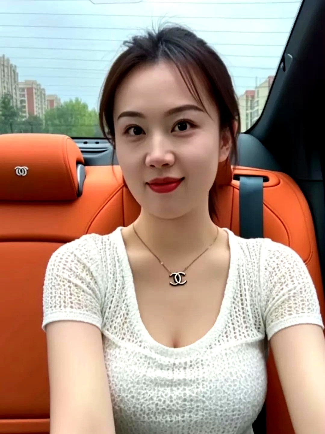 这年头，婚姻简直比创业还难。最近看到个帖子，列了12条夫妻相处的“禁区”，看得我
