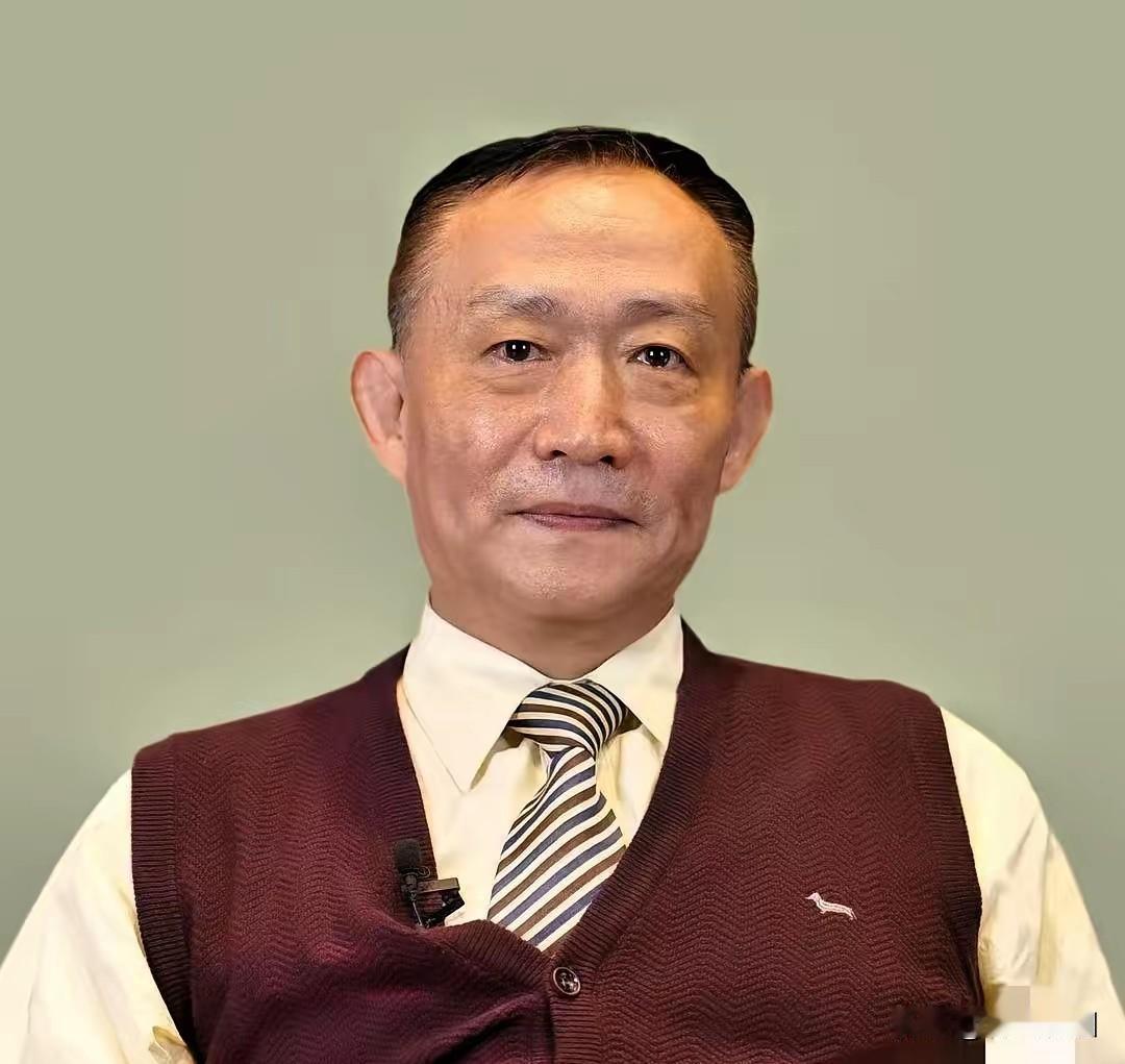 卢麒元这次骂得狠，但戳得准！某些专家开口闭口“国际标准”，却连中国老百姓的饭碗怎