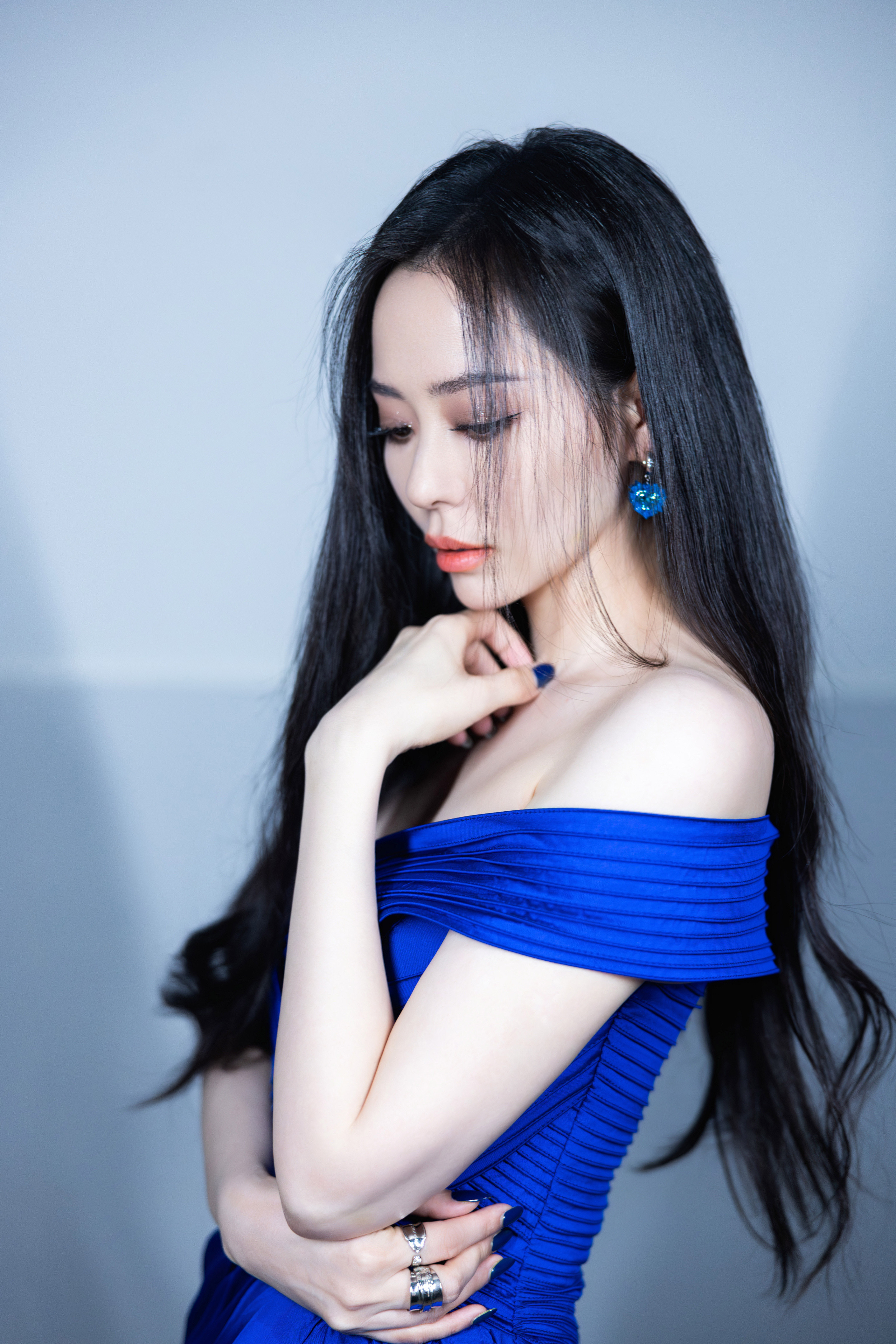 #张靓颖#​