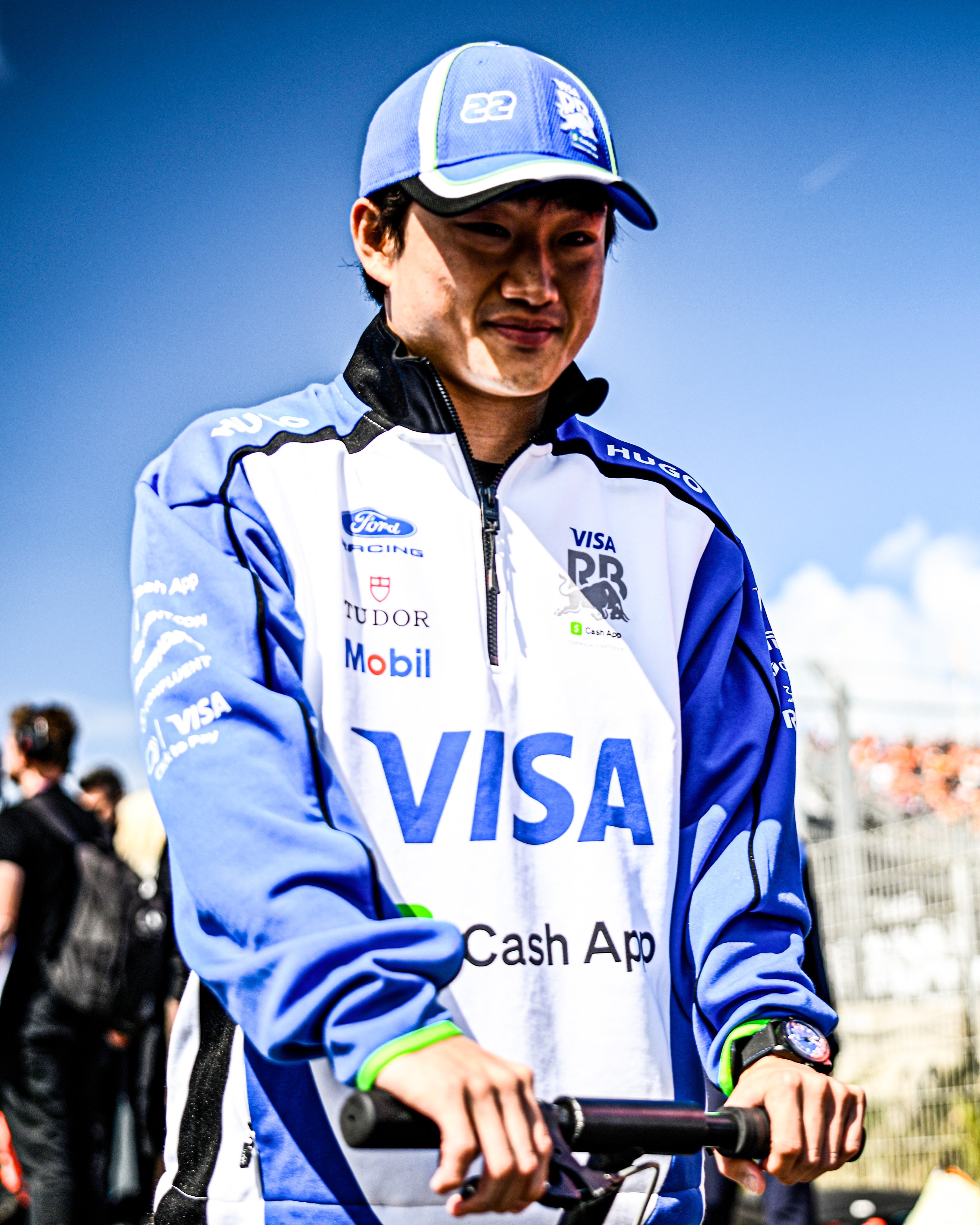 红牛车队官方确认劳森将在本周F1意大利🇮🇹大奖赛继续驾驶赛车参赛，车队正在密