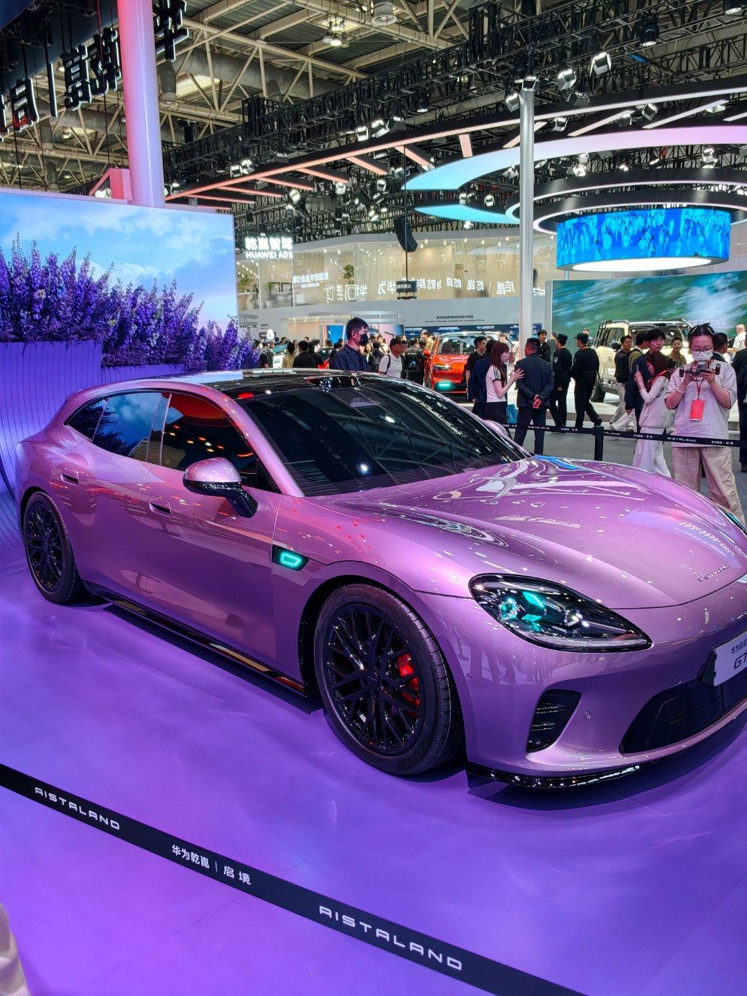 最近很多这种纯电的猎装，但说真的。启境GT7的这一台车确实协调，也确实好看。而