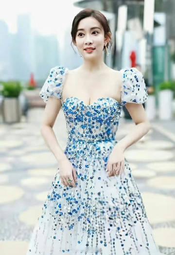 孟子义身材太肥美了吧​​​