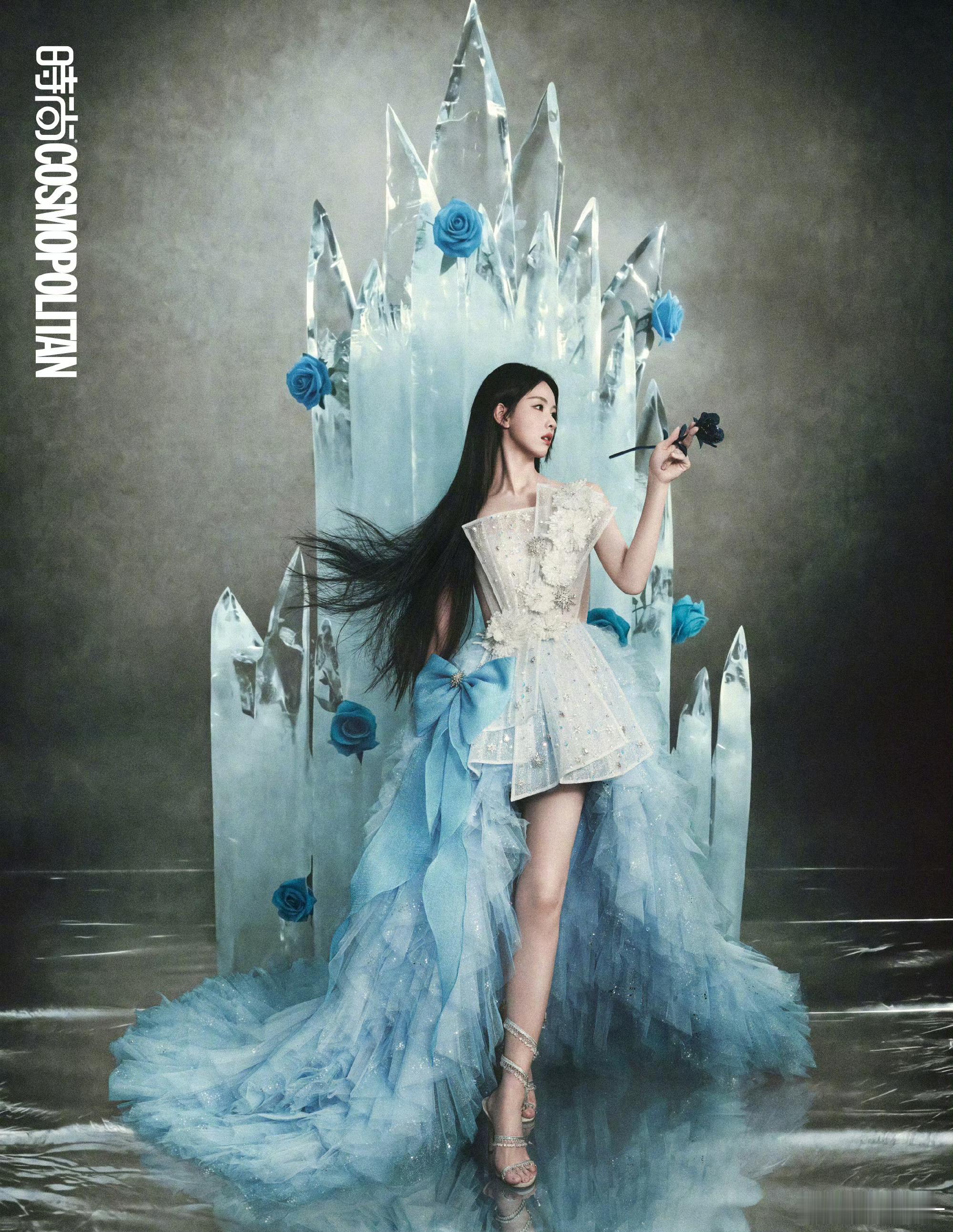 陈都灵cosmo第二版封面水晶公主👑这个也太美了吧，为啥昨天不放出来啊
