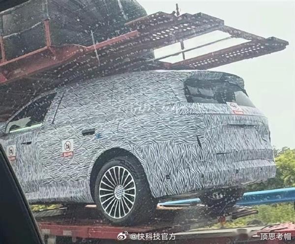 疑全新问界M7谍照曝光！全新平台的问界M7？彻彻底底的一款新车型，只是名字都叫M