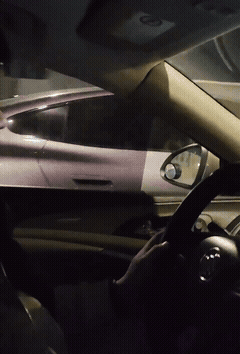 离她远点，你胆子真大