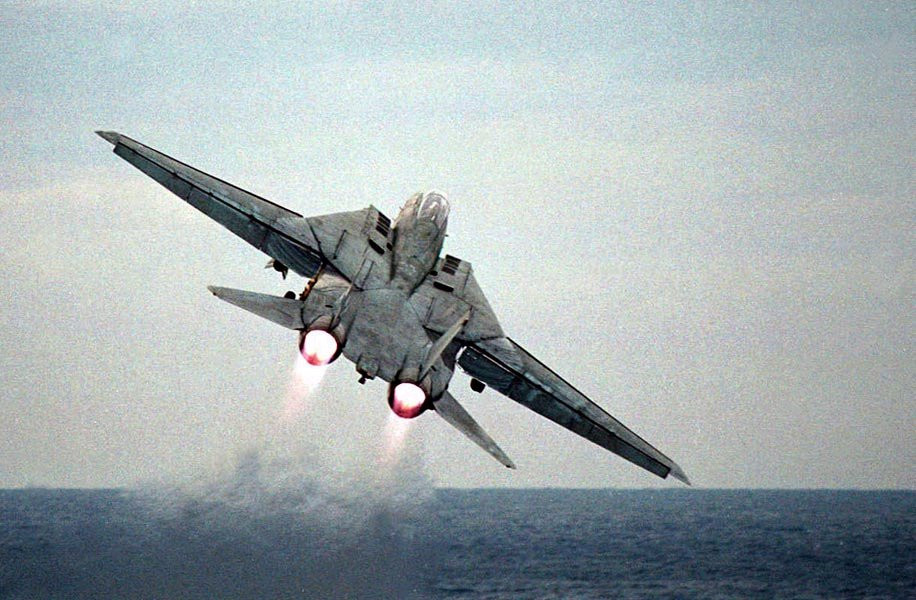 猫宁。F-14大猫出击瞬间​​​