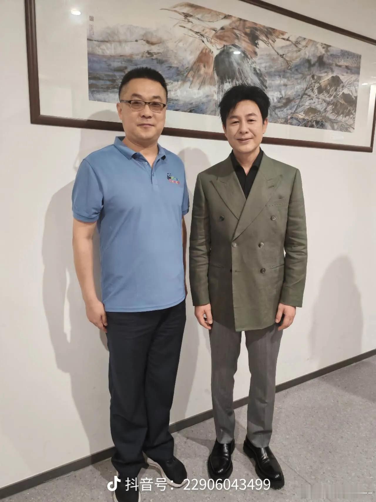 合影[点赞][点赞][点赞]​​​