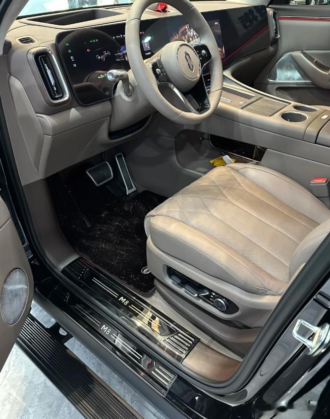 问界松露棕的内饰，是不是感觉很高级？