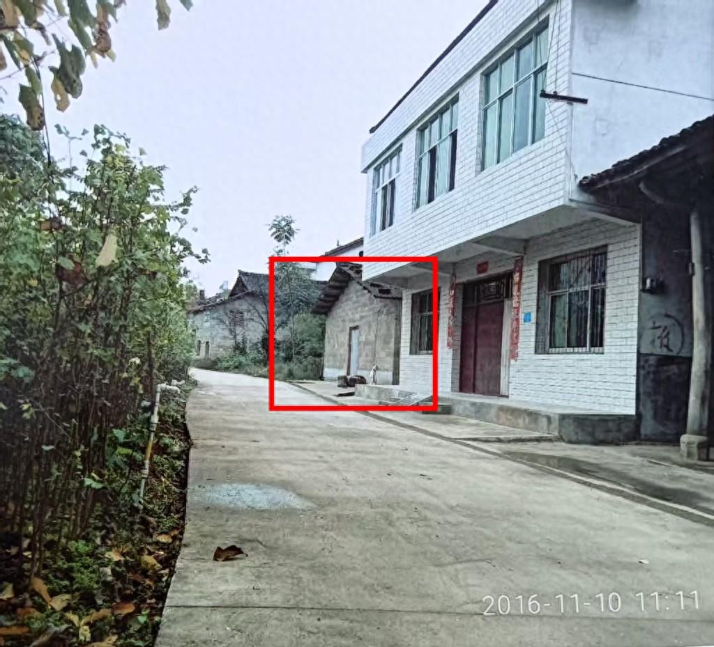 陕西勉县，一村民家的老宅被纳入征收范围，核定补偿单价是700元每平米，可谁知拆迁