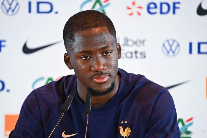 科纳特的未来，他在采访中貌似也否认了绿帽哥的说法：“我已经看到了很多说法（笑），