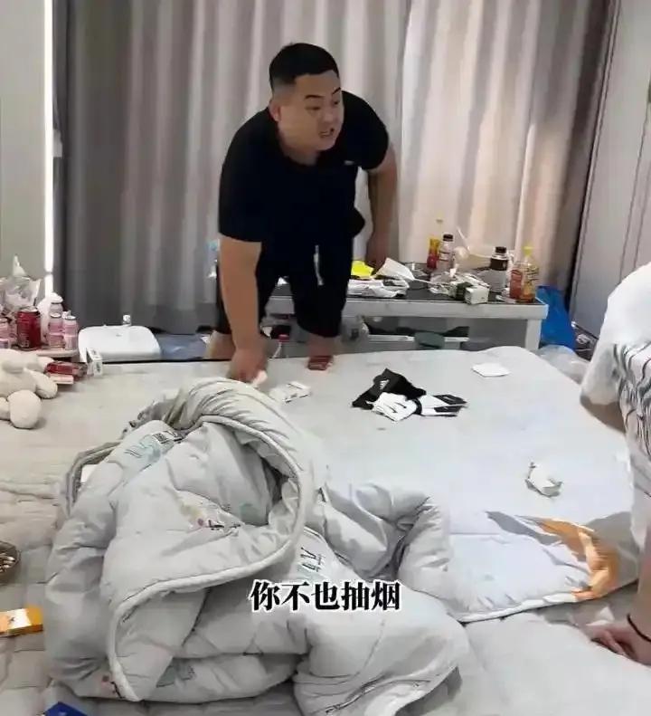 小伙掏空家底，花了近四十万彩礼娶媳妇，本以为能过上踏实日子，谁知结婚刚满一年，生