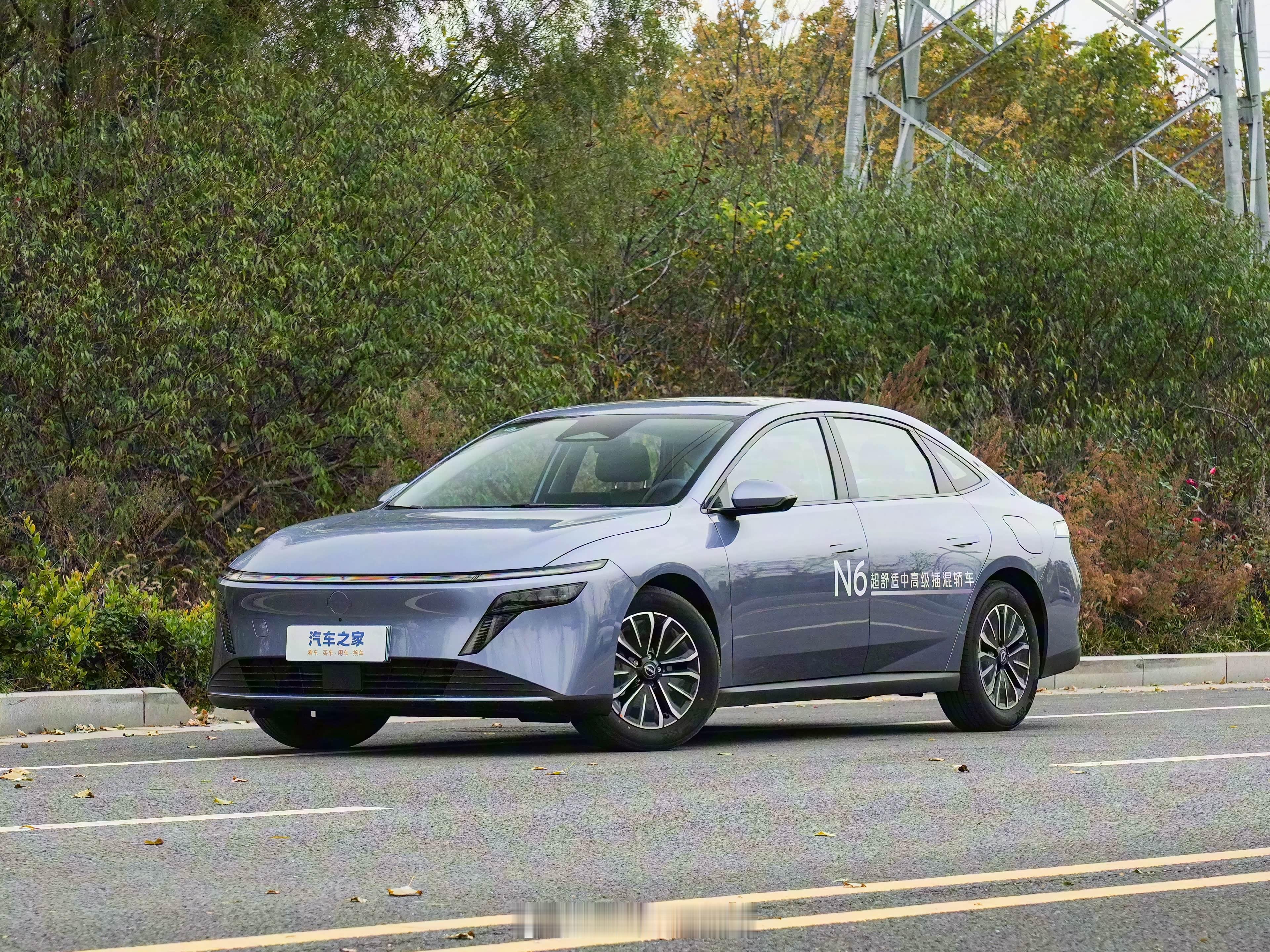 东风日产N6上市，标配大沙发+插混长续航指导价9.99-12.99万限时价9.1