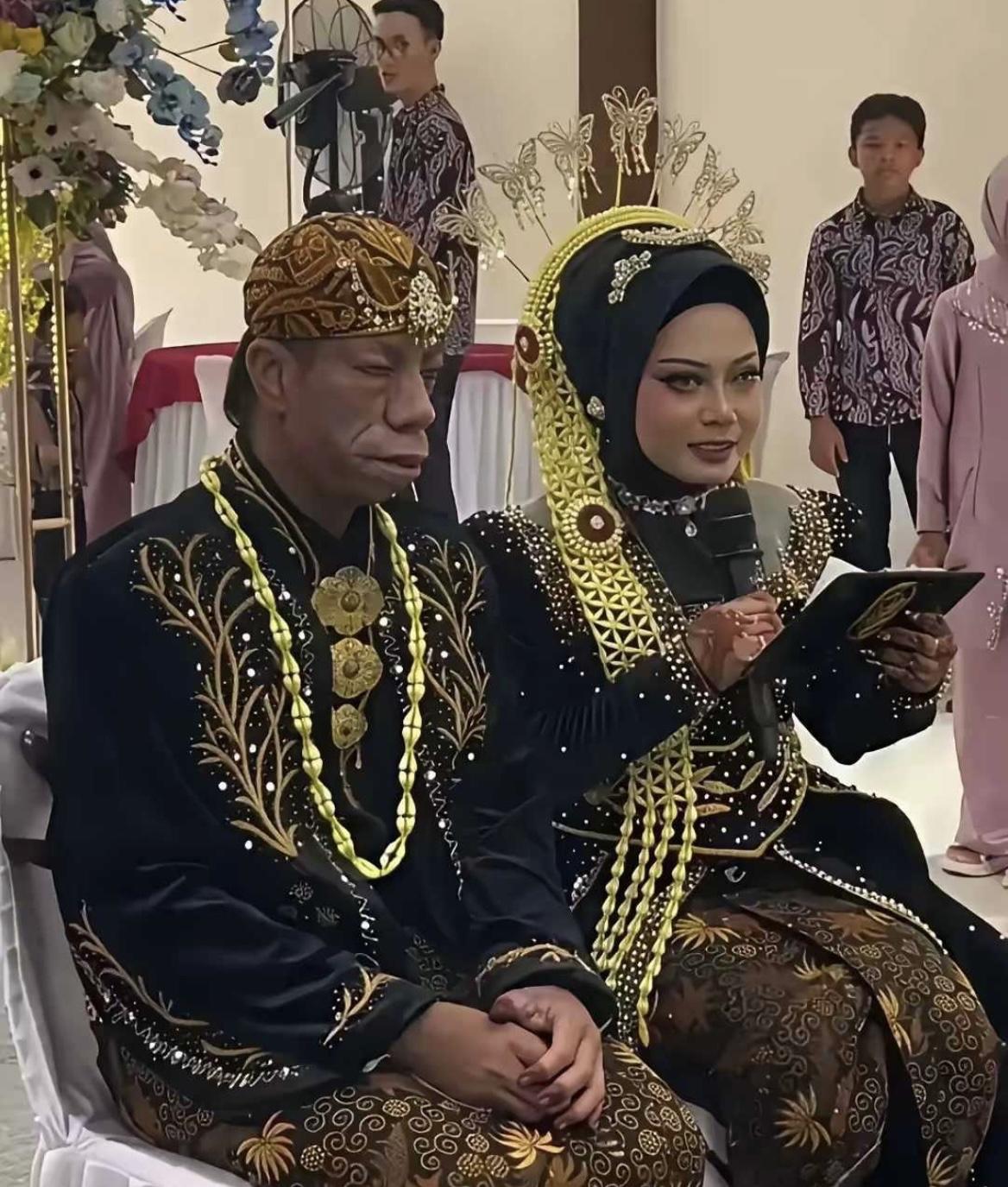 果然，真爱是和容貌无关的[哭哭]