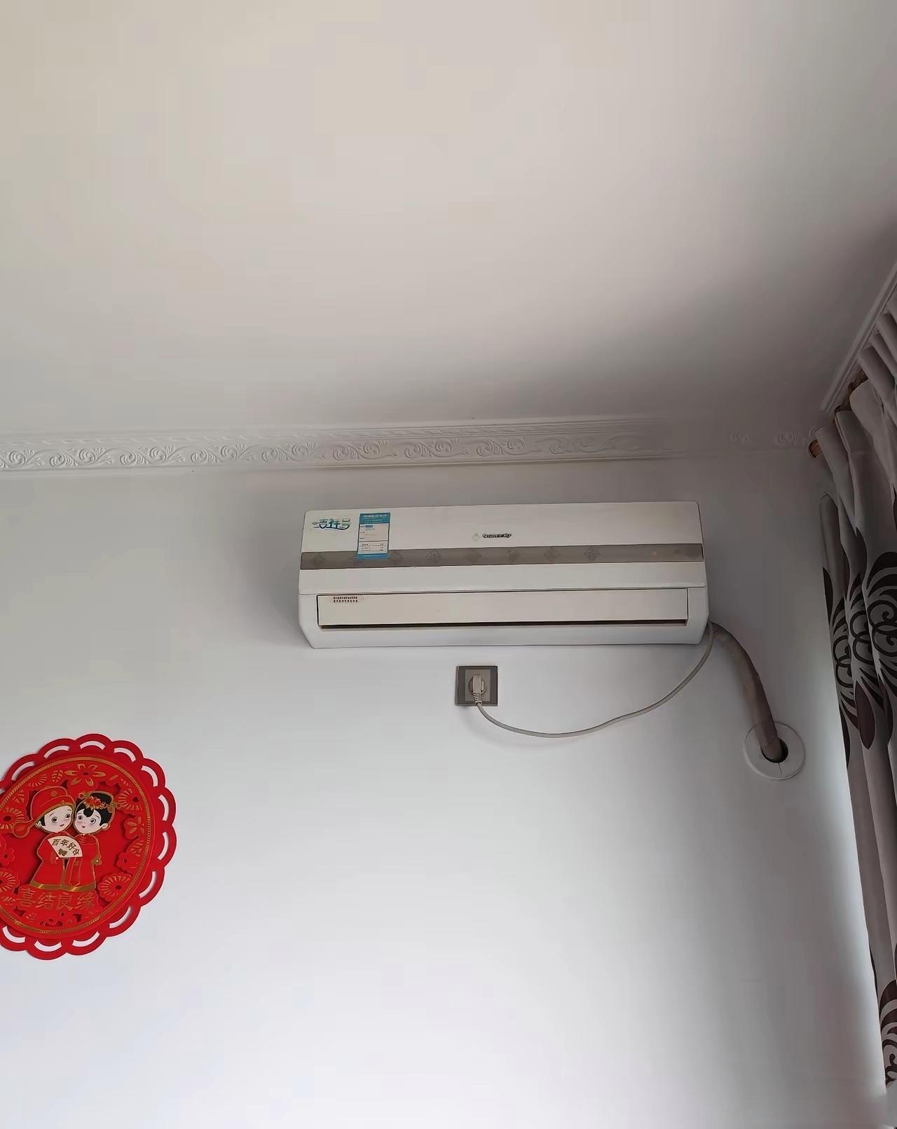 今天我和老公因为空调的事吵架了！真是屋漏偏逢连夜雨，这几天我们这里每天三十七八