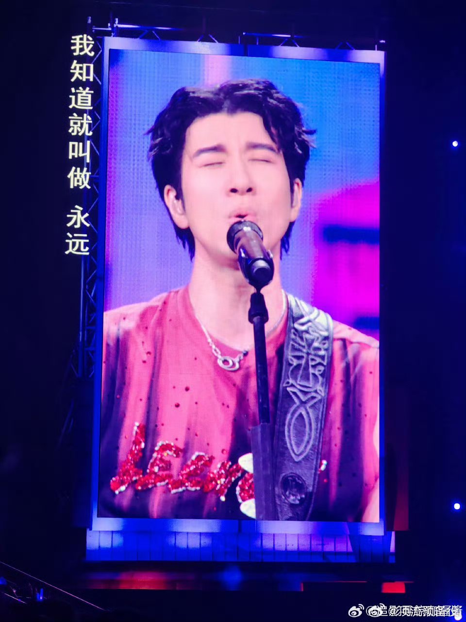 谁干的多损啊[捂脸哭][捂脸哭]天生没有当站姐的命​​​