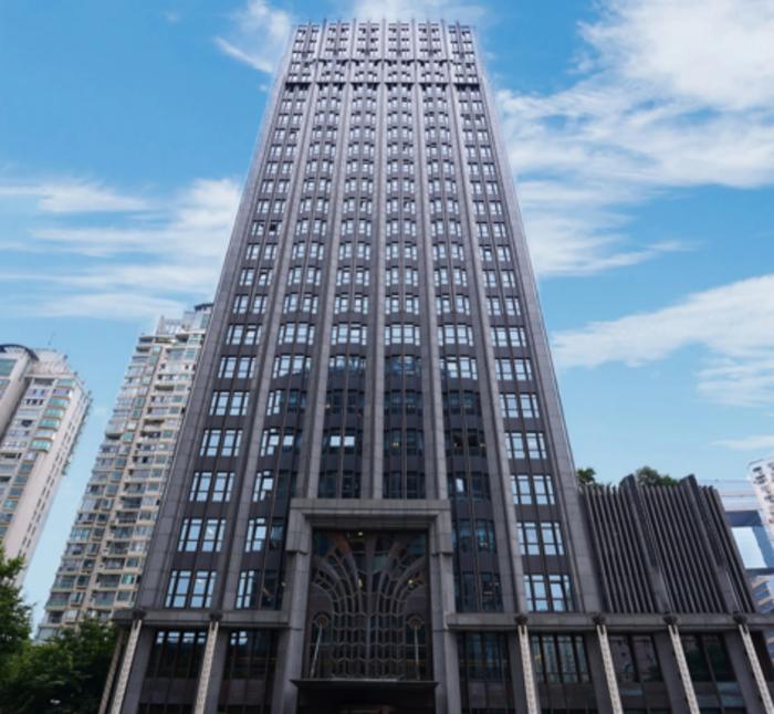 3月4日晚，东方财富（300059.SZ）发布公告，公司副总经理、非独立董事程磊